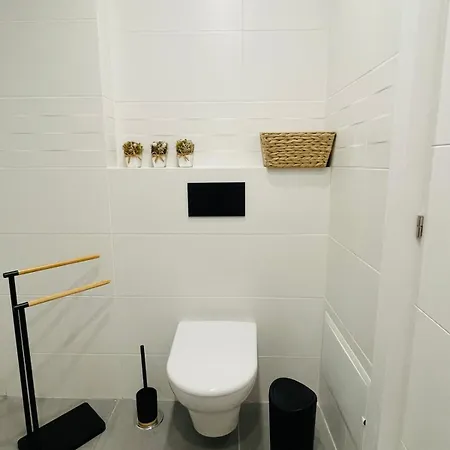 Zarla - 2-bedroom - 500 Meters From The アパート *