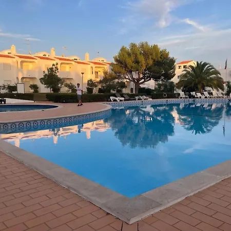 Zarla - 2-bedroom - 500 Meters From The Apartment