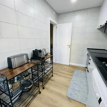 Zarla - 2-bedroom - 500 Meters From The Lägenhet *