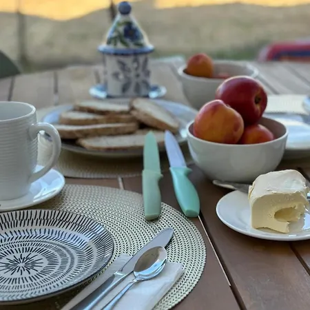 Zarla - 2-bedroom - 500 Meters From The Lägenhet Armação de Pêra